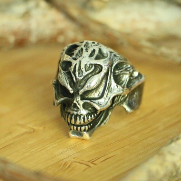 High Quality 925 Sterling Silver Skull Men's Rings - Picture 5 of 7